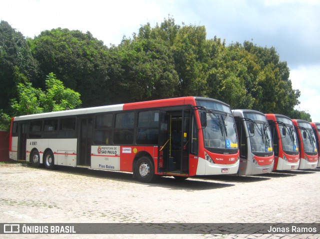 Express Transportes Urbanos Ltda 4 8981 na cidade de São Paulo, São Paulo, Brasil, por Jonas Ramos. ID da foto: 9045603.