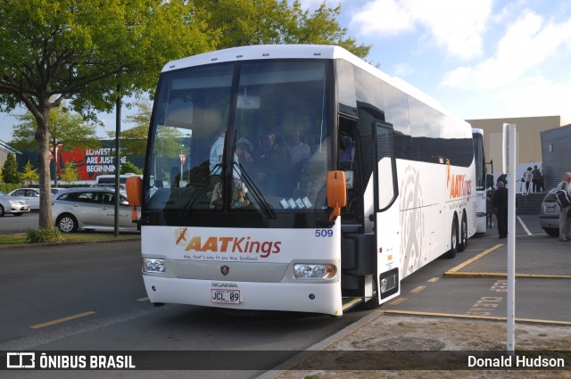 Johnston's Coachlines 509 na cidade de Wellington, Nova Zelândia, por Donald Hudson. ID da foto: 9125711.