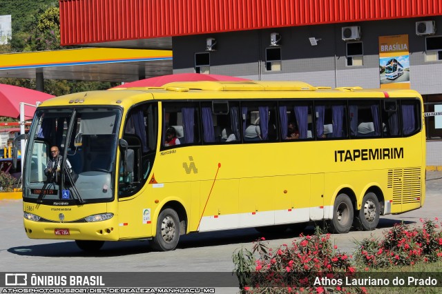 Viação Itapemirim 5861 na cidade de Manhuaçu, Minas Gerais, Brasil, por Athos Lauriano do Prado. Número da foto: #9051085.