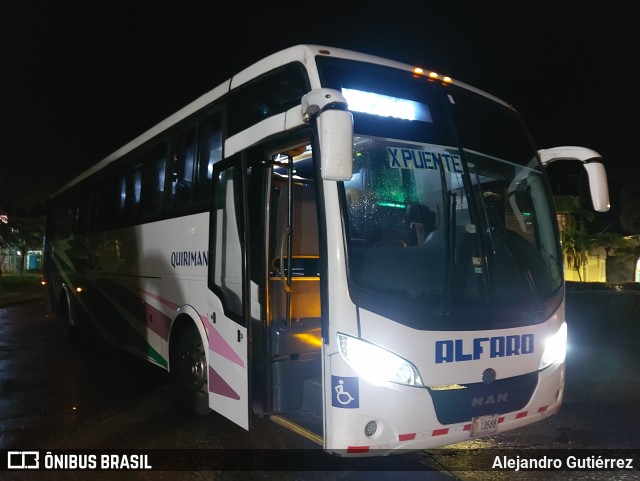Alfaro QUIRIMAN na cidade de Santa Cruz, Guanacaste, Costa Rica, por Alejandro Gutiérrez. Número da foto: #9049224.