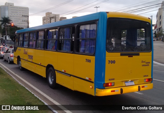 Bené Turismo 700 na cidade de Cariacica, Espírito Santo, Brasil, por Everton Costa Goltara. Número da foto: #9057006.