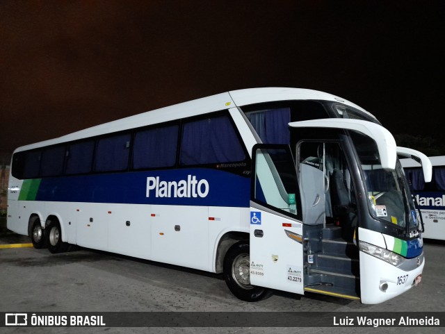 Planalto Transportes 1637 na cidade de Porto Alegre, Rio Grande do Sul, Brasil, por Luiz Wagner Almeida. ID da foto: 9060636.