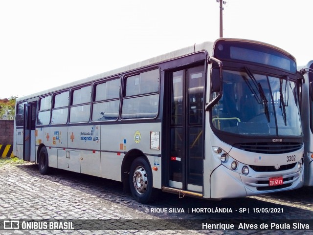 Viação Lira 3202 na cidade de Hortolândia, São Paulo, Brasil, por Henrique Alves de Paula Silva. Número da foto: #9063602.