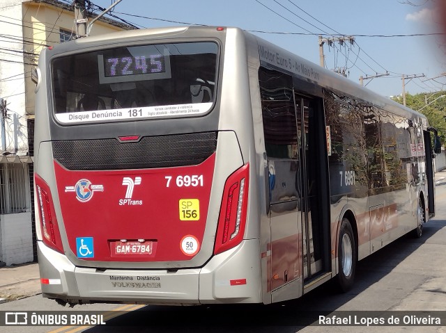 Viação Gatusa Transportes Urbanos 7 6951 na cidade de São Paulo, São Paulo, Brasil, por Rafael Lopes de Oliveira. ID da foto: 9062354.