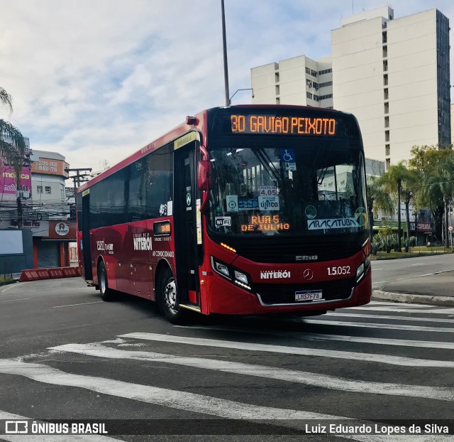 Viação Araçatuba 1.5.052 na cidade de Niterói, Rio de Janeiro, Brasil, por Luiz Eduardo Lopes da Silva. Número da foto: #9134308.