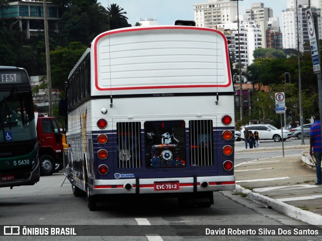 Ônibus Particulares 7012 na cidade de São Paulo, São Paulo, Brasil, por David Roberto Silva Dos Santos. ID da foto: 9160383.