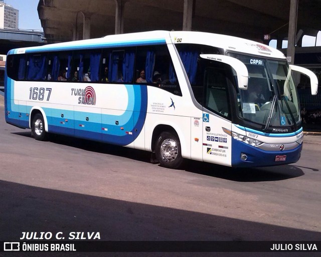 Turis Silva 1687 na cidade de Porto Alegre, Rio Grande do Sul, Brasil, por JULIO SILVA. Número da foto: #9158768.