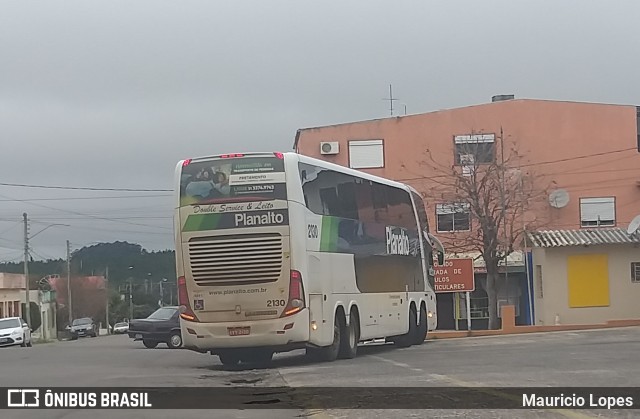 Planalto Transportes 2130 na cidade de Santiago, Rio Grande do Sul, Brasil, por Mauricio Lopes. ID da foto: 9162510.