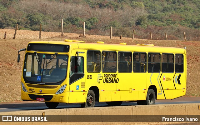 Pruden Express 1831 na cidade de Ibirarema, São Paulo, Brasil, por Francisco Ivano. Número da foto: #9163241.