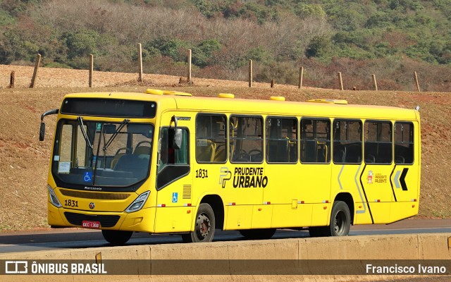 Pruden Express 1831 na cidade de Ibirarema, São Paulo, Brasil, por Francisco Ivano. ID da foto: 9163241.