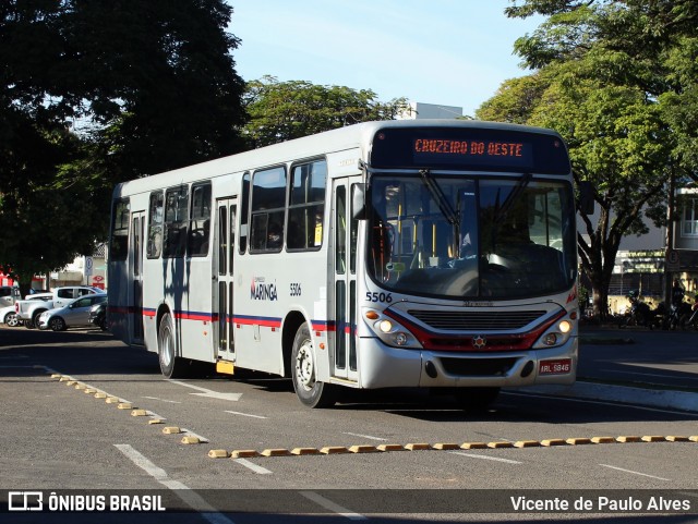 Expresso Maringá 5506 na cidade de Umuarama, Paraná, Brasil, por Vicente de Paulo Alves. ID da foto: 9171319.