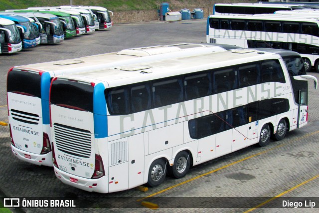 Auto Viação Catarinense 3530 na cidade de Florianópolis, Santa Catarina, Brasil, por Diego Lip. ID da foto: 9173013.