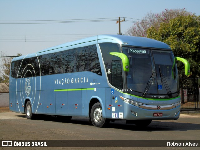 Viação Garcia 8215 na cidade de Paranavaí, Paraná, Brasil, por Robson Alves. ID da foto: 9172050.