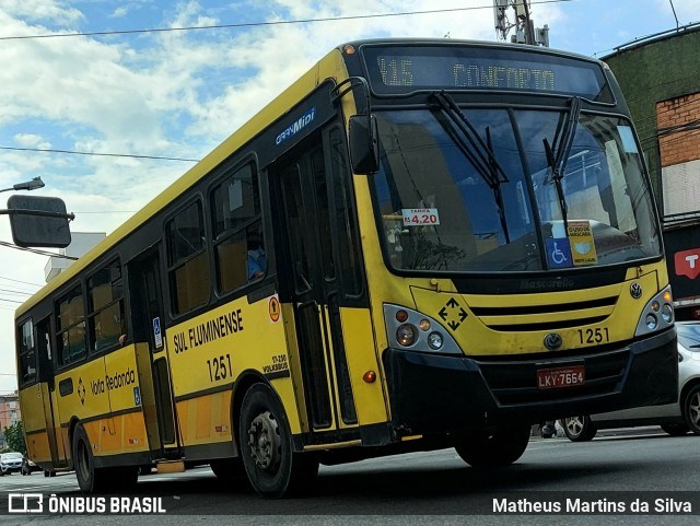 Viação Sul Fluminense 1251 na cidade de Volta Redonda, Rio de Janeiro, Brasil, por Matheus Martins da Silva. ID da foto: 9177248.