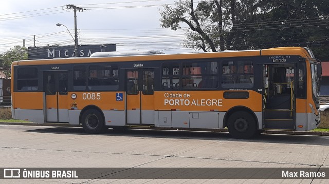 Companhia Carris Porto-Alegrense 0085 na cidade de Porto Alegre, Rio Grande do Sul, Brasil, por Max Ramos. ID da foto: 9180538.