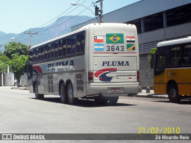 Pluma Conforto e Turismo 3643 na cidade de Rio de Janeiro, Rio de Janeiro, Brasil, por Zé Ricardo Reis. ID da foto: 9180288.