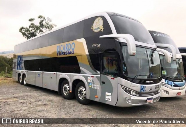 Ricardo Turismo 2020 na cidade de Aparecida, São Paulo, Brasil, por Vicente de Paulo Alves. Número da foto: #9180667.