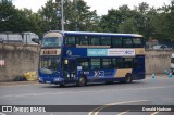 First Leeds 32507 na cidade de Huddersfield, West Yorkshire, Inglaterra, por Donald Hudson. ID da foto: :id.