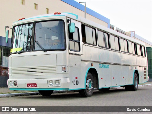 Ônibus Particulares 1010 na cidade de Fortaleza, Ceará, Brasil, por David Candéa. ID da foto: 9184792.