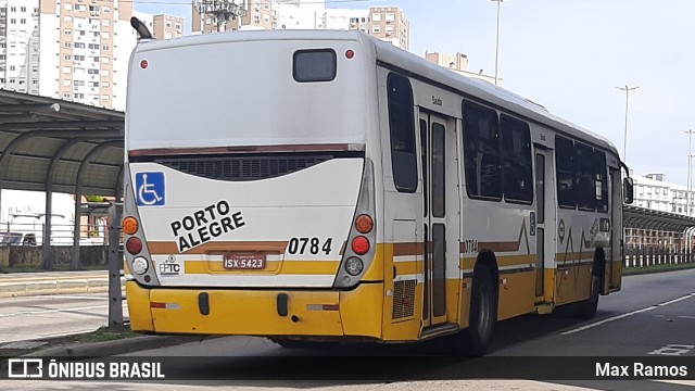 Companhia Carris Porto-Alegrense 0784 na cidade de Porto Alegre, Rio Grande do Sul, Brasil, por Max Ramos. Número da foto: #9183235.