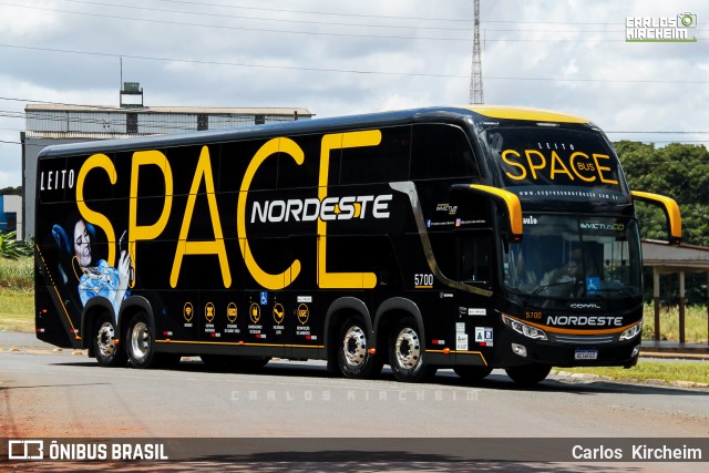 Expresso Nordeste 5700 na cidade de Foz do Iguaçu, Paraná, Brasil, por Carlos Kircheim. Número da foto: #9185443.
