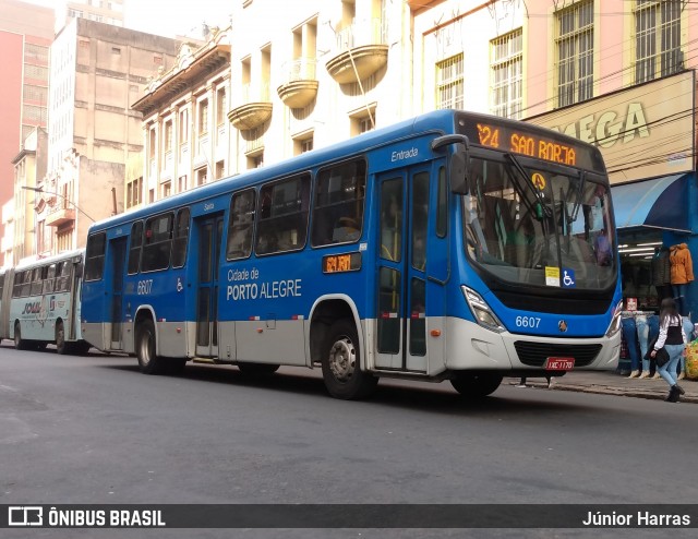 SOPAL - Sociedade de Ônibus Porto-Alegrense Ltda. 6607 na cidade de Porto Alegre, Rio Grande do Sul, Brasil, por Júnior Harras. Número da foto: #9183099.