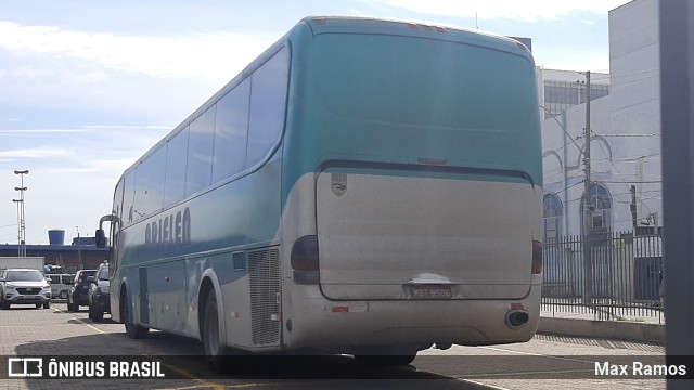 Arielen Transportes e Turismo 8506 na cidade de Porto Alegre, Rio Grande do Sul, Brasil, por Max Ramos. Número da foto: #9186938.