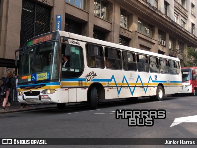 VTC - Viação Teresópolis Cavalhada 2217 na cidade de Porto Alegre, Rio Grande do Sul, Brasil, por Júnior Harras. Número da foto: #9187849.