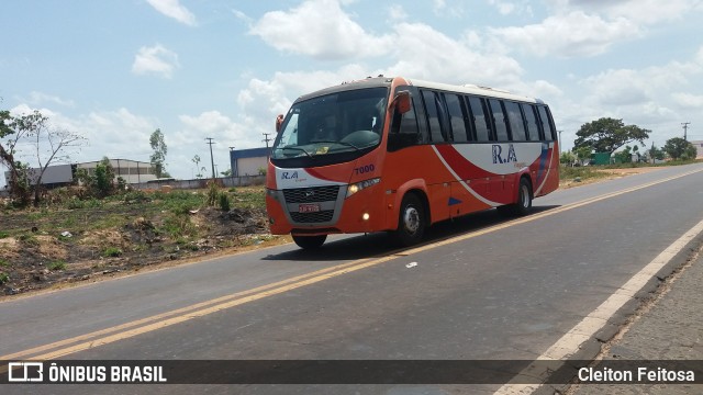 R.A. Viagens 7000 na cidade de Santa Inês, Maranhão, Brasil, por Cleiton Feitosa. Número da foto: #9187468.