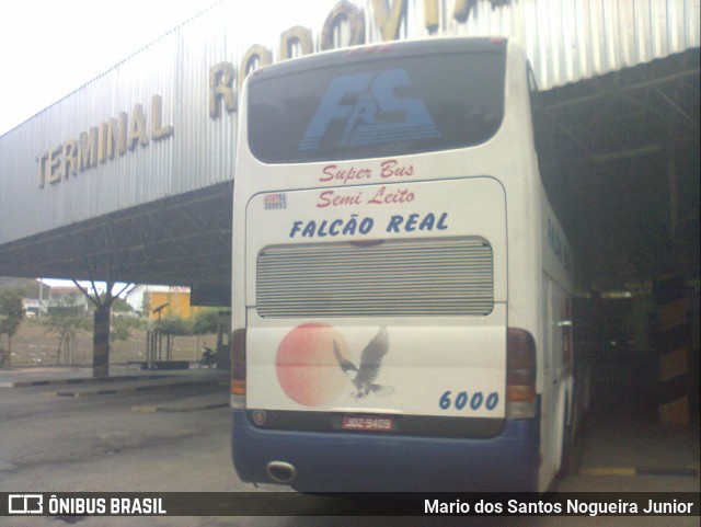 Falcão Real 6000 na cidade de Senhor do Bonfim, Bahia, Brasil, por Mario dos Santos Nogueira Junior. ID da foto: 9191075.