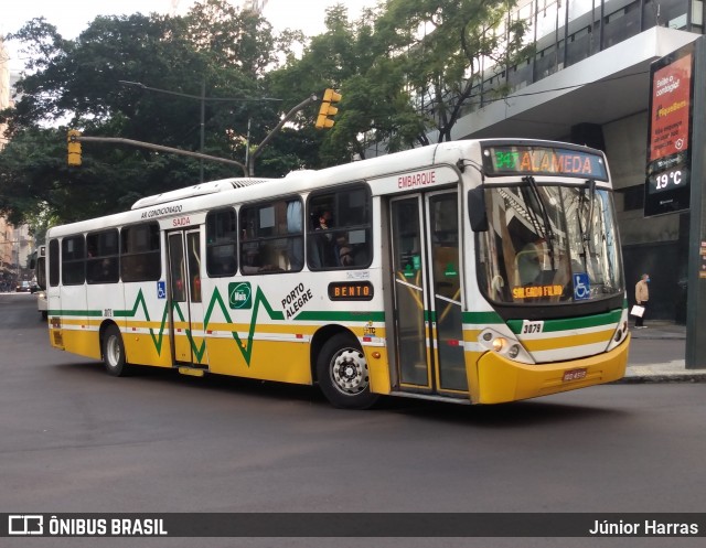 Sudeste Transportes Coletivos 3079 na cidade de Porto Alegre, Rio Grande do Sul, Brasil, por Júnior Harras. Número da foto: #9190945.
