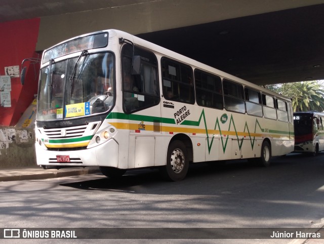 Sudeste Transportes Coletivos 3062 na cidade de Porto Alegre, Rio Grande do Sul, Brasil, por Júnior Harras. Número da foto: #9190968.