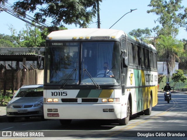 Empresa Gontijo de Transportes 10115 na cidade de Belo Horizonte, Minas Gerais, Brasil, por Douglas Célio Brandao. ID da foto: 9192825.