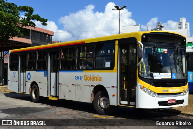 HP Transportes Coletivos 20446 na cidade de Goiânia, Goiás, Brasil, por Eduardo Ribeiro. ID da foto: 9193953.