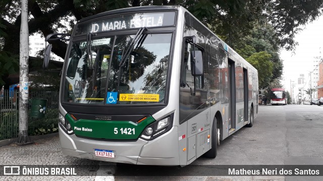 Via Sudeste Transportes S.A. 5 1421 na cidade de São Paulo, São Paulo, Brasil, por Matheus Neri dos Santos. Número da foto: #9195332.