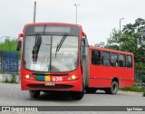 Empresa Metropolitana 636 na cidade de Recife, Pernambuco, Brasil, por Igor Felipe. Número da foto: #:id.