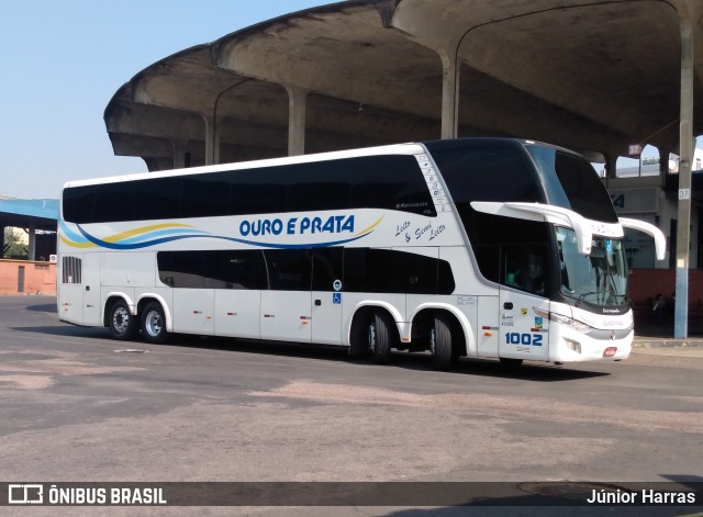 Viação Ouro e Prata 1002 na cidade de Porto Alegre, Rio Grande do Sul, Brasil, por Júnior Harras. Número da foto: #9198632.