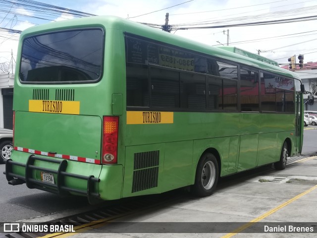 Autobuses sin identificación - Costa Rica SJB 13156 na cidade de San Vicente, Moravia, San José, Costa Rica, por Daniel Brenes. Número da foto: #9199164.