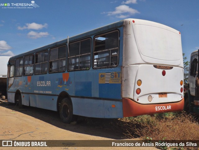 Sucata e Desmanches  na cidade de Teresina, Piauí, Brasil, por Francisco de Assis Rodrigues da Silva. ID da foto: 9205414.