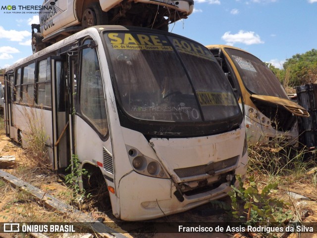 Sucata e Desmanches  na cidade de Teresina, Piauí, Brasil, por Francisco de Assis Rodrigues da Silva. Número da foto: #9205380.