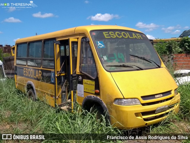 Sucata e Desmanches  na cidade de Terenos, Mato Grosso do Sul, Brasil, por Francisco de Assis Rodrigues da Silva. Número da foto: #9205508.