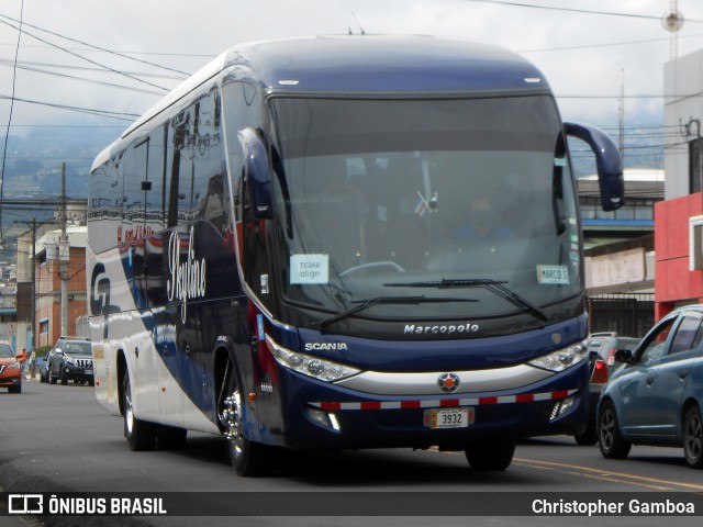 Transportes Skyline HB 3932 na cidade de Cartago, Cartago, Costa Rica, por Christopher Gamboa. Número da foto: #9207499.