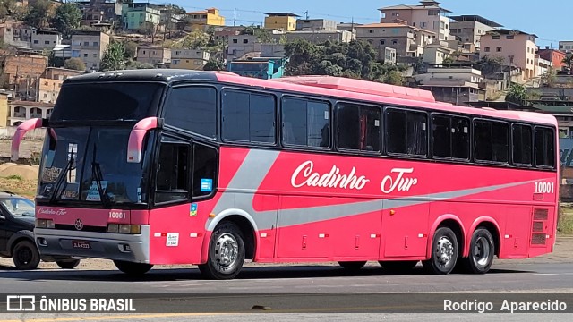 Cadinho Tur 10001 na cidade de Conselheiro Lafaiete, Minas Gerais, Brasil, por Rodrigo  Aparecido. Número da foto: #9205337.