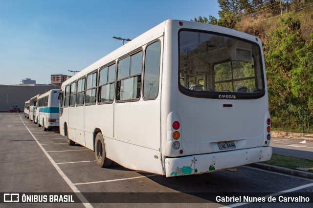 Ônibus Particulares 8498 na cidade de Volta Redonda, Rio de Janeiro, Brasil, por Gabriel Nunes de Carvalho. ID da foto: 9209179.