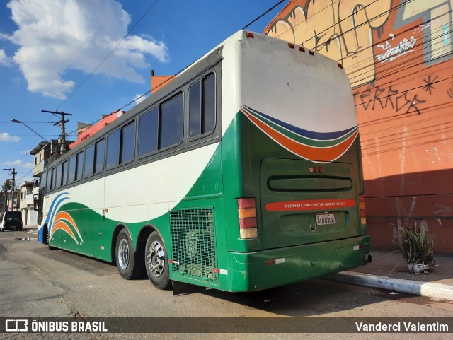Ônibus Particulares  na cidade de São Paulo, São Paulo, Brasil, por Vanderci Valentim. Número da foto: #9209687.