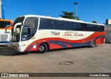 Expresso São Luiz 7560 na cidade de Goiânia, Goiás, Brasil, por Vicente Barbosa. Número da foto: #9208291.