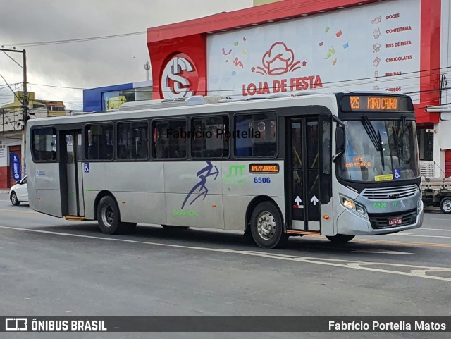 Viação Rosa Vitória da Conquista 6506 na cidade de Vitória da Conquista, Bahia, Brasil, por Fabrício Portella Matos. ID da foto: 9216506.