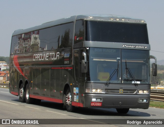 Caroline Tour 5656 na cidade de Carmópolis de Minas, Minas Gerais, Brasil, por Rodrigo  Aparecido. ID da foto: 9214579.