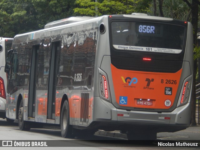 Viação Gato Preto 8 2626 na cidade de São Paulo, São Paulo, Brasil, por Nicolas Matheusz. ID da foto: 9217265.