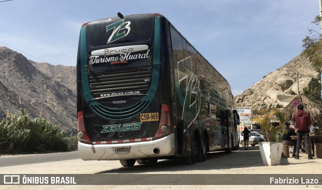 ZBuss  na cidade de Áncash, Peru, por Fabrizio Lazo. ID da foto: 9216755.